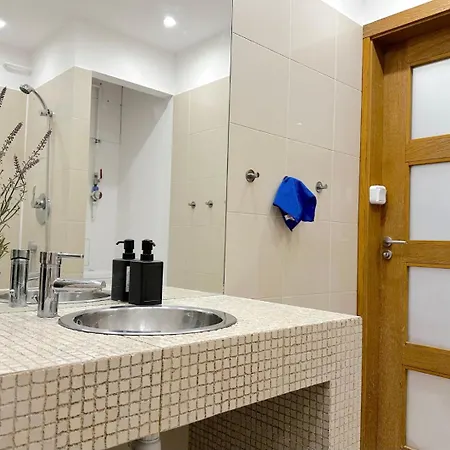 Funky - 5 Minutes To Molo & Seaside *