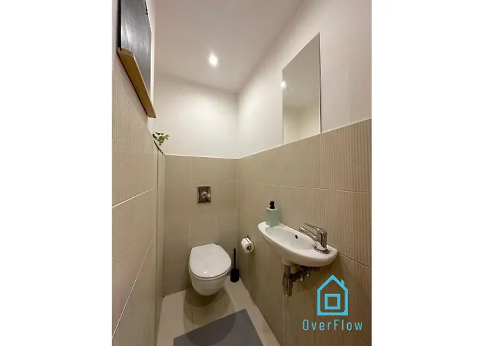 Funky - 5 Minutes To Molo & Seaside Homestay